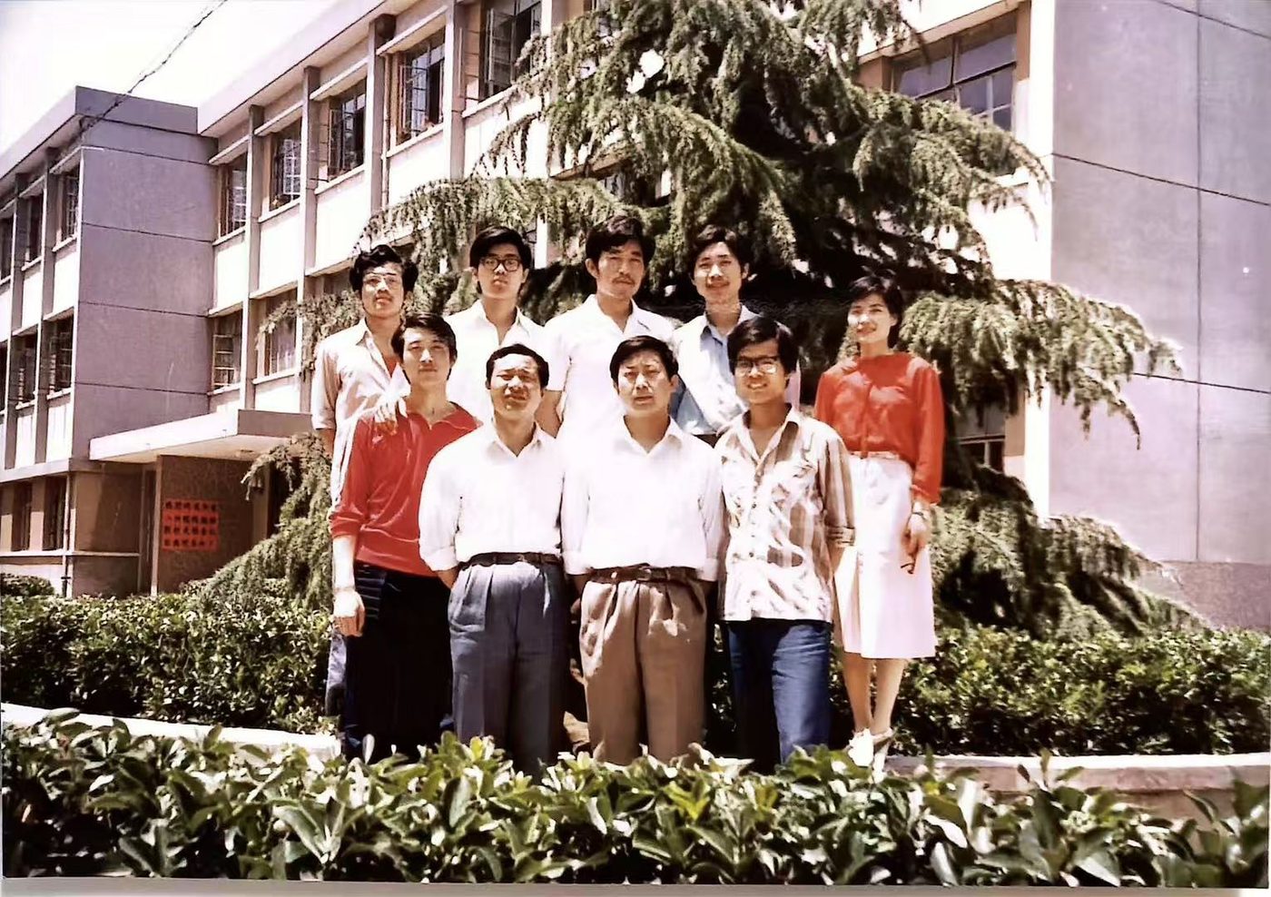 1986 · 蚌埠医学院校园